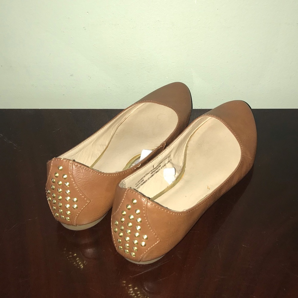 Studded flats
